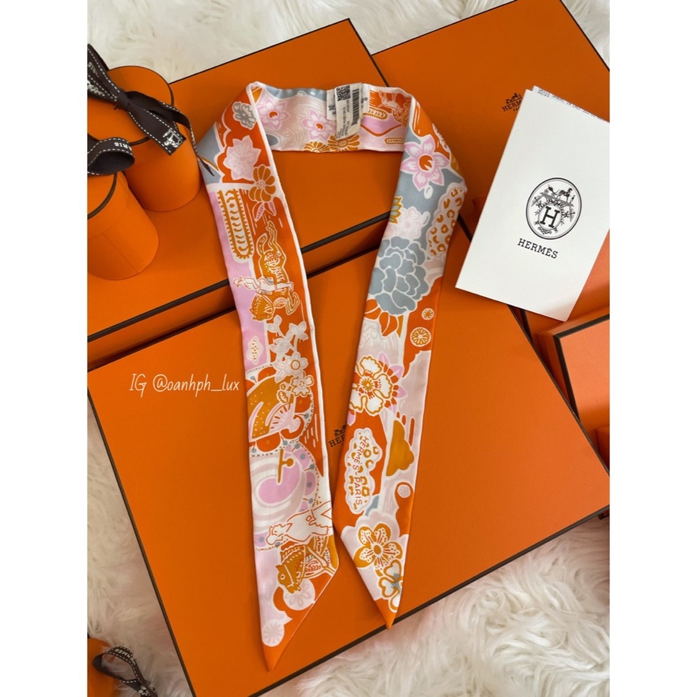 ❌SOLD❌ Hermès Bingata Twilly